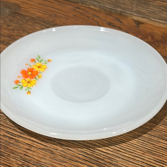 Vintage Anchor Hocking Fire King milk glass‎ saucer - Picture 7 of 7